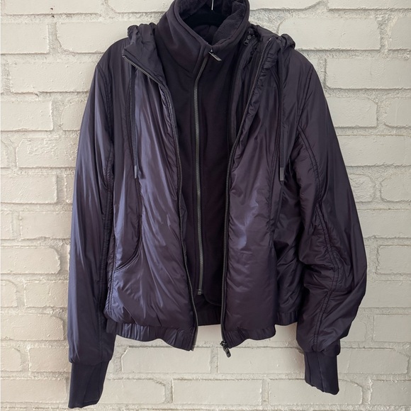 Lululemon Scuba Glyde Jacket Dark Boysenberry Excellent Like New Sz 10 - Picture 4 of 13
